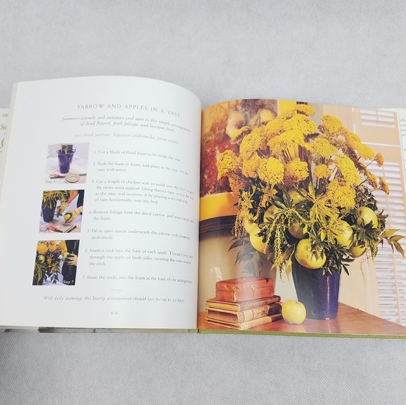 SOUTHERN LIVING Flower Arranging Floral Decor Book - Picture 4 of 8